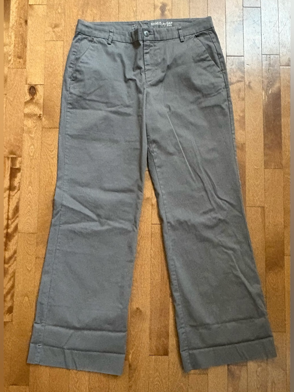 Khakis by GAP Grey Chino Trousers – Women's Size 12 Regular